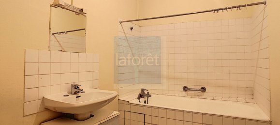 Edificio de 4 dormitorios en Pithiviers, France No. 255797 4