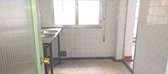 Квартира с 3 спальнями в Леон, Испания № 83017 9