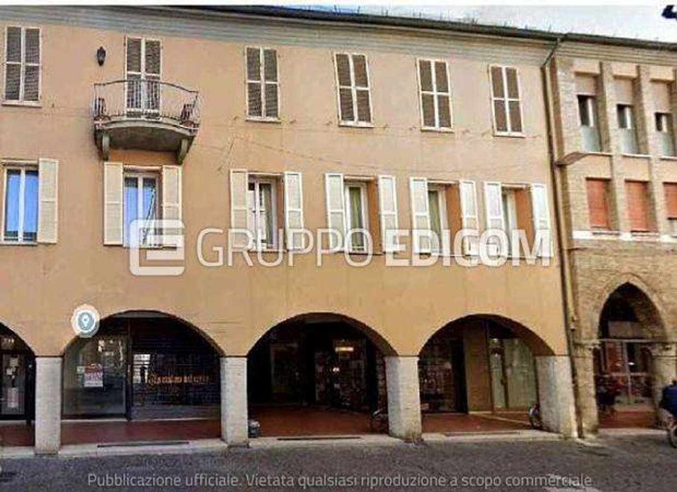 42m² Office in Cesena, Italy No. 362443