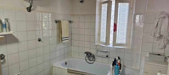 6 rooms House in Montescudaio, Italy No. 273146 11