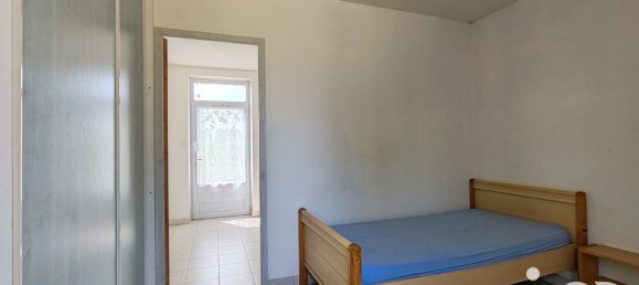 3 bedrooms House in Le Perrier, France No. 277995 6