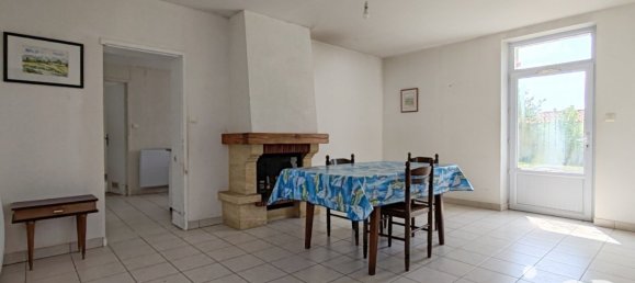 3 bedrooms House in Le Perrier, France No. 277995 3