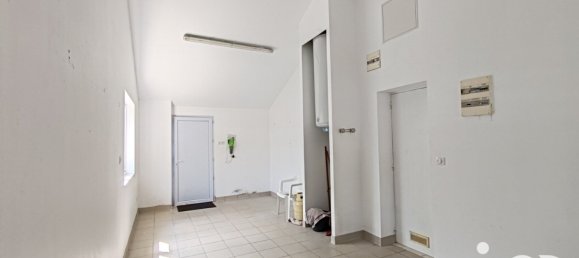 3 bedrooms House in Le Perrier, France No. 277995 5