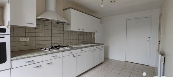 3 bedrooms House in Le Perrier, France No. 277995 10