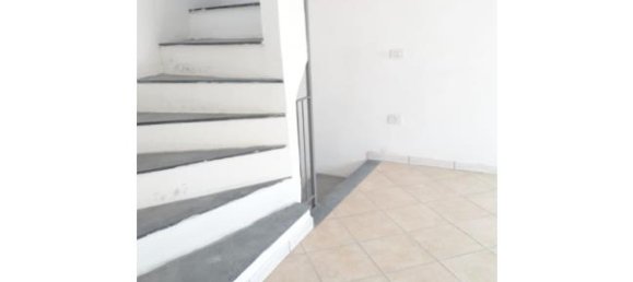 Casa de 5 habitaciónes en Borgomaro, Italy No. 253696 5