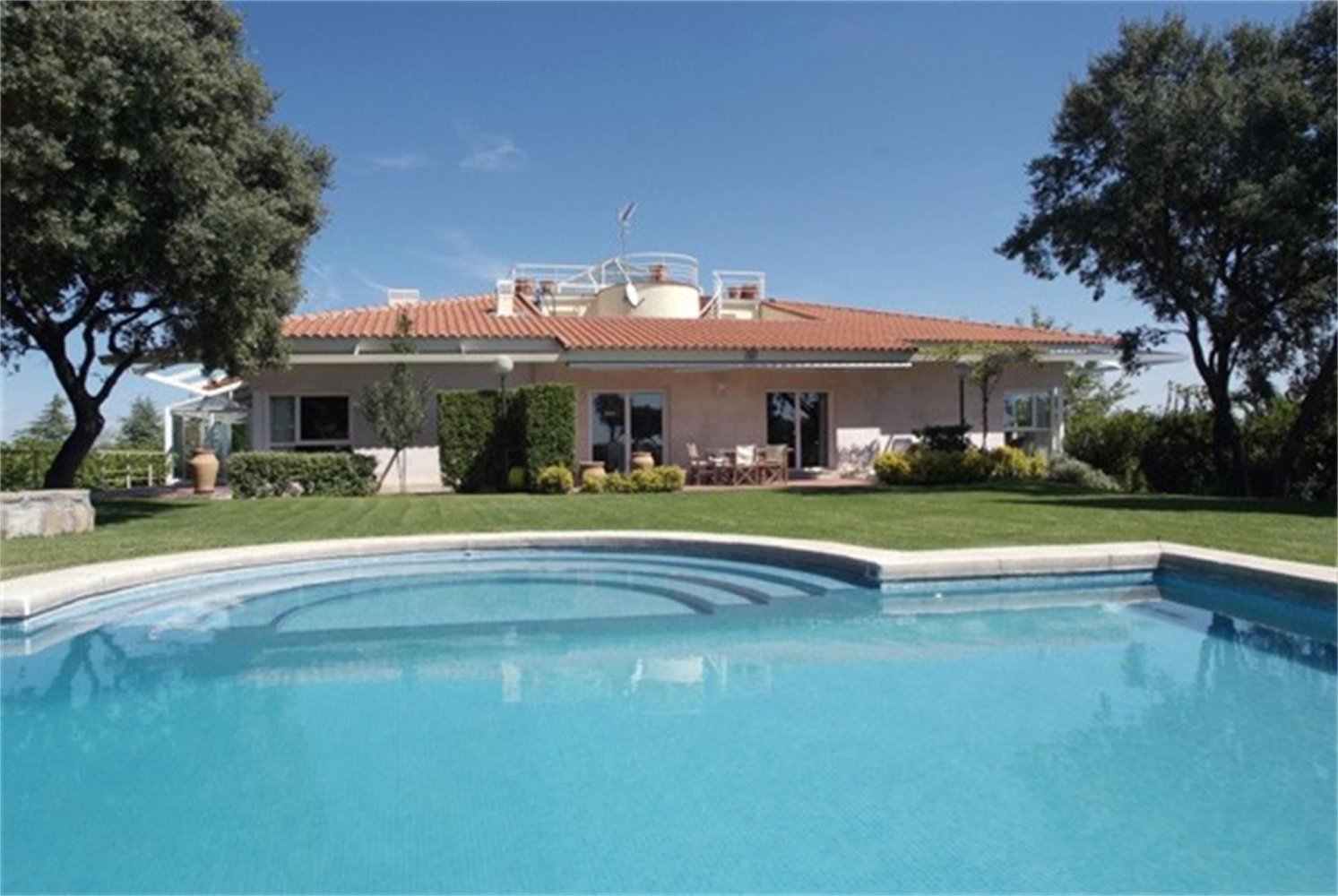 5 غرف نوم منزل في San Sebastian de los Reyes, Spain رقم 153680