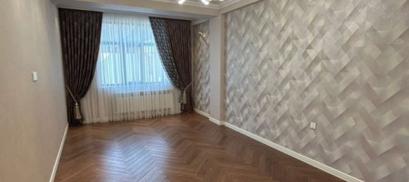3 bedrooms Apartment in Baku, Azerbaijan No. 1737 15