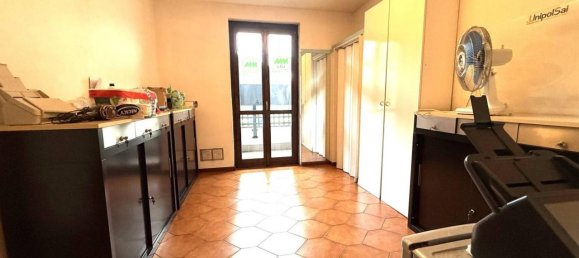 Apartamento de 4 habitaciónes en Villongo, Italy No. 42622 42