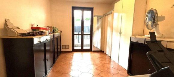 Apartamento de 4 habitaciónes en Villongo, Italy No. 42622 43