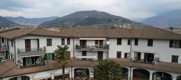 Apartamento de 4 habitaciónes en Villongo, Italy No. 42622 8