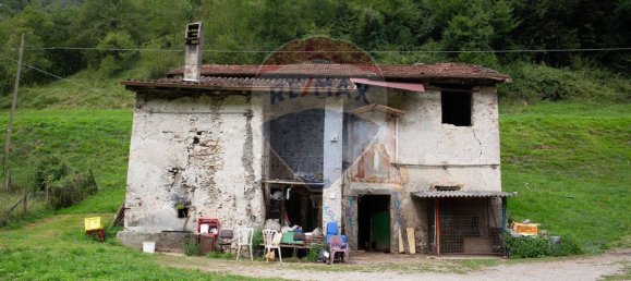 Дом с 5 комнатами в Вобарно, Италия № 327956 10