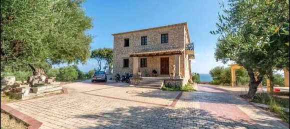 4 bedrooms Commercial property in Zakynthos, Greece No. 706 2