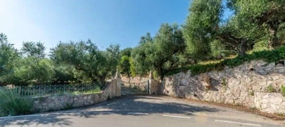 4 bedrooms Commercial property in Zakynthos, Greece No. 706 23