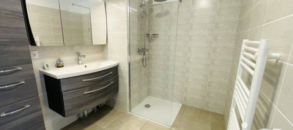 3 chambres Appartement à L'Isle-sur-la-Sorgue, France No. 355557 5