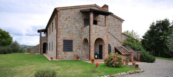 25 rooms House in Città della Pieve, Italy No. 52894 4