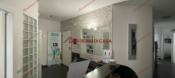 6 rooms Apartment in Carini, Italy No. 147576 2