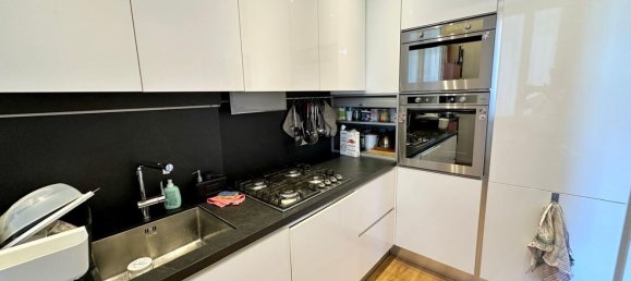 3 bedrooms Apartment in Milan, Italy No. 360743 11