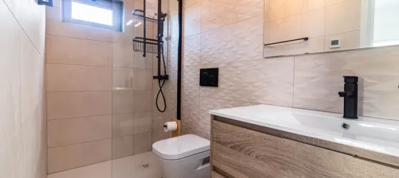 Casa de 5 dormitorios en Quarteira, Portugal No. 111682 13