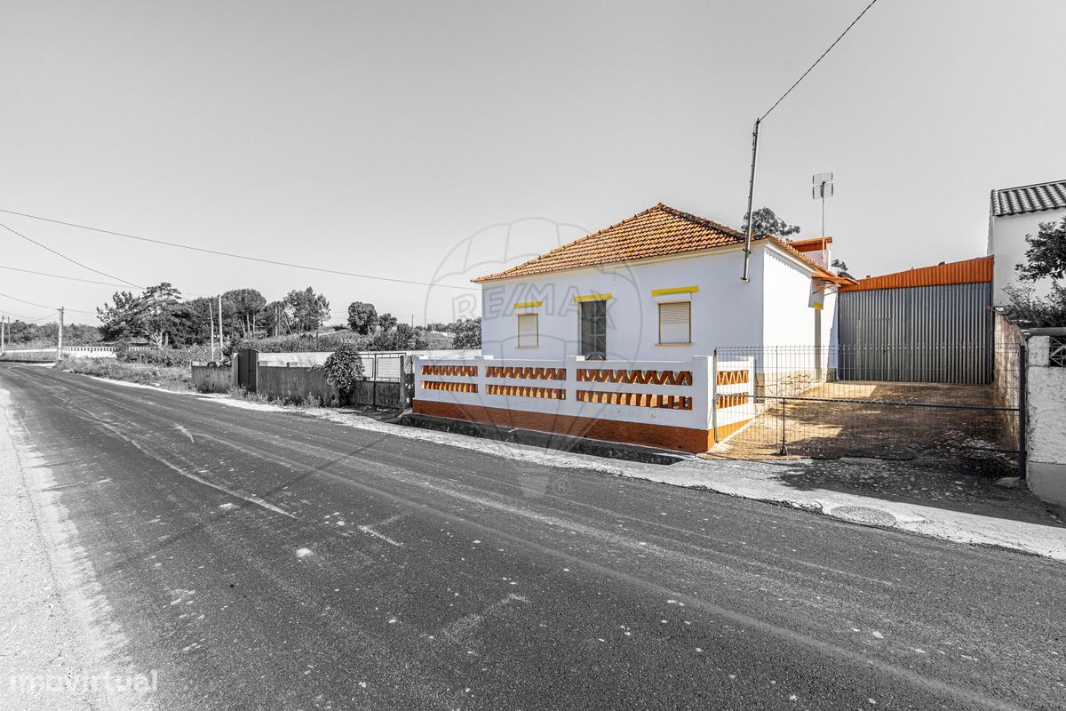 2 bedrooms House in Azambuja, Portugal No. 190896