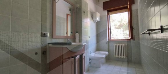 Квартира с 3 спальнями в Термоли, Италия № 290938 15