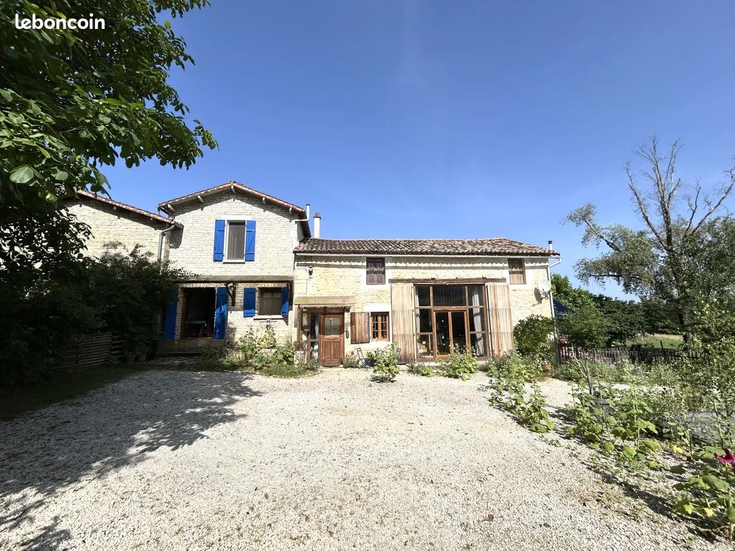 8 bedrooms Castles in Sauze-Vaussais, France No. 340926