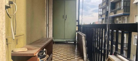 Apartamento de 3 habitaciónes en Cologno Monzese, Italy No. 29442 8