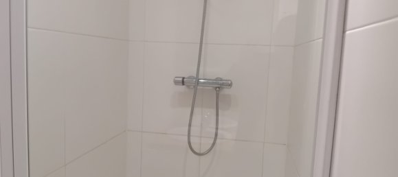 Дом с 4 спальнями в Рубе, Франция № 215068 15