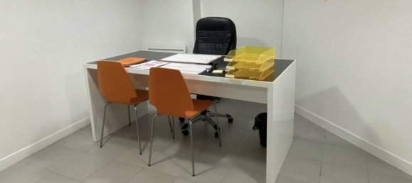 99m² Commercial property in Nanterre, France No. 322108 6