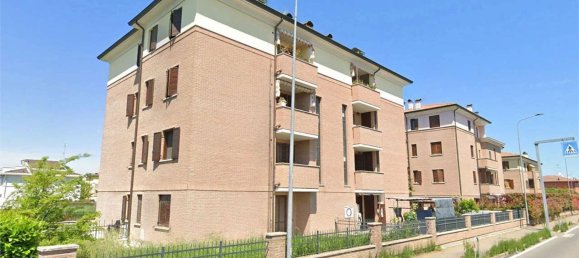 Квартира с 3 комнатами в Кастельфранко Эмилия, Италия № 285870 2