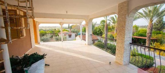 5 bedrooms Villa in Pervolia, Cyprus No. 20126 9