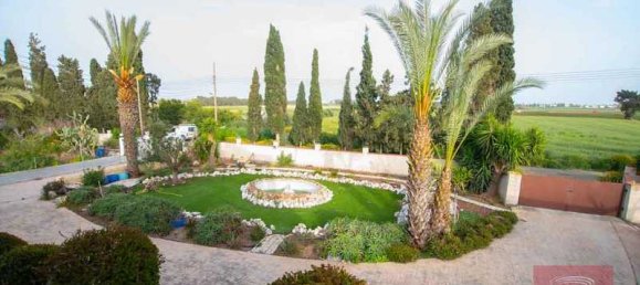 5 bedrooms Villa in Pervolia, Cyprus No. 20126 5