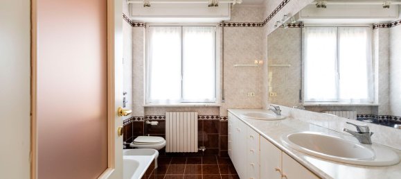 10-salle Villa à Bollate, Italy No. 20933 28