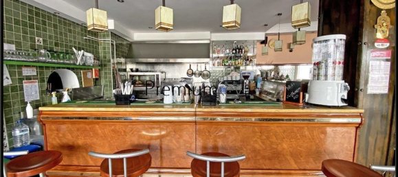 66m² Commercial property in Albufeira, Portugal No. 79308 6