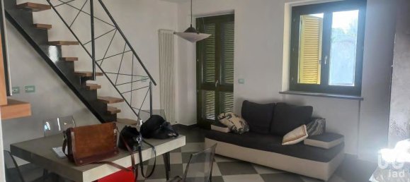 4 bedrooms Apartment in Cavour, Italy No. 200490 5