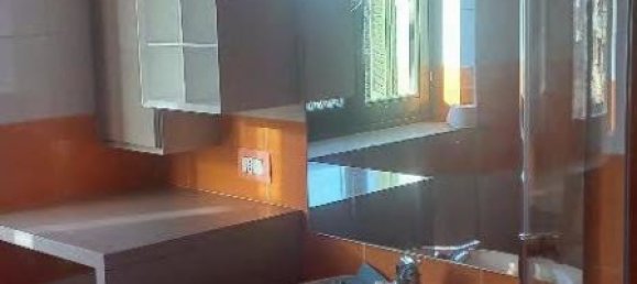 4 bedrooms Apartment in Cavour, Italy No. 200490 10