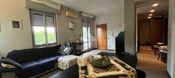 5 bedrooms Villa in Verolavecchia, Italy No. 324747 4