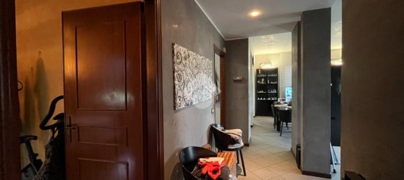 5 bedrooms Villa in Verolavecchia, Italy No. 324747 5