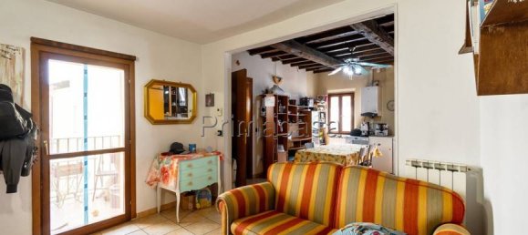 2 bedrooms Apartment in Carpi, Italy No. 280552 2