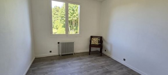 3 bedrooms House in Evreux, France No. 353681 9