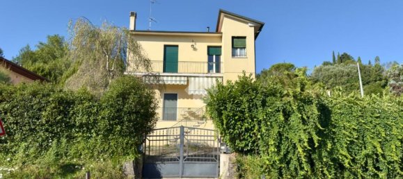 3 rooms Apartment in Città di Castello, Italy No. 269755 3