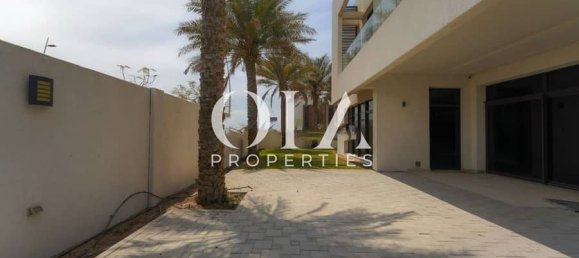 4 bedrooms Villa in Yas Island, UAE No. 17051 4