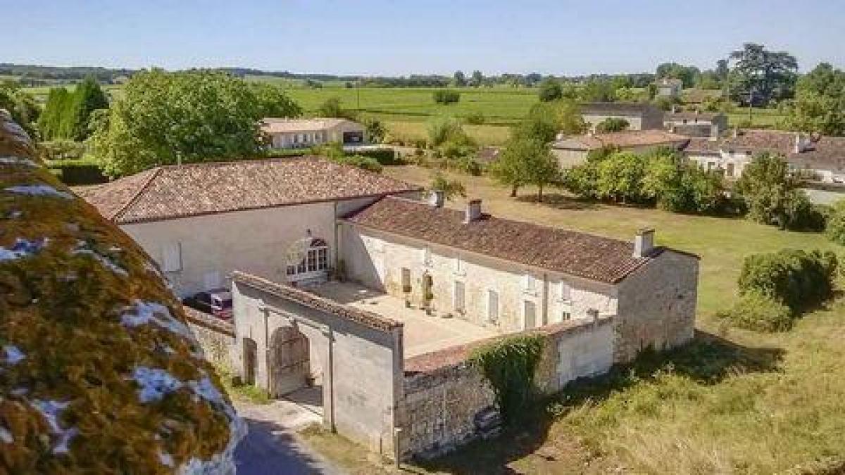 Ферма с 4 спальнями в Анжак-Шаранта, Франция № 19120