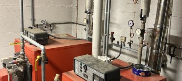 7 rooms Apartment in Erba, Italy No. 3927 21