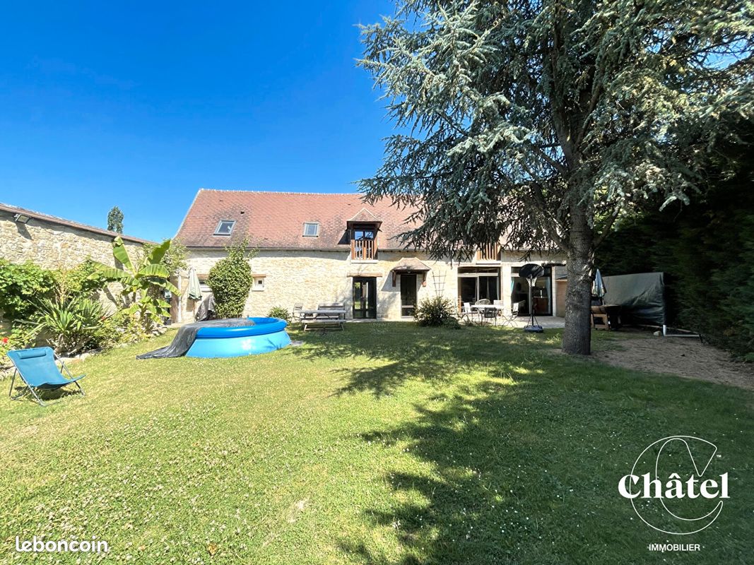 Casa de 3 dormitorios en La Chapelle-en-Serval, France No. 53147