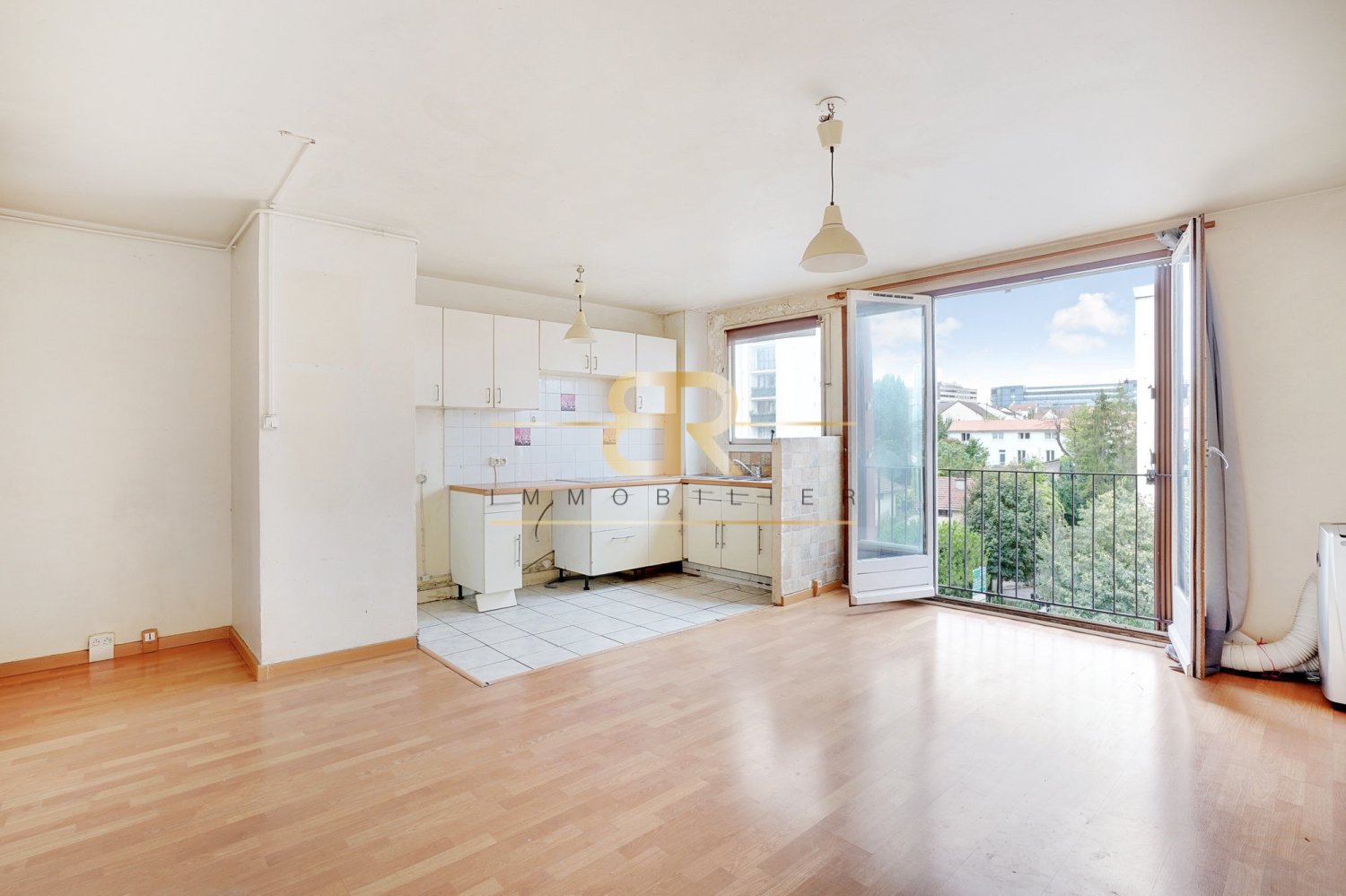 Apartamento de 2 dormitorios en Villejuif, France No. 172858