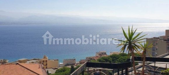 3 Schlafzimmer Wohnung in Messina, Italy, Nr. 71673 26