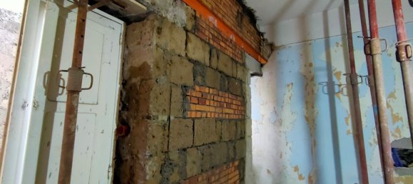 140m² Building in Saviano, Italy No. 112198 5