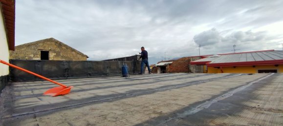 140m² Building in Saviano, Italy No. 112198 8