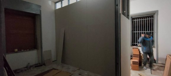 140m² Building in Saviano, Italy No. 112198 2