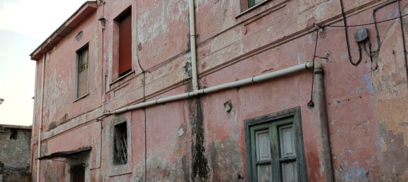 140m² Building in Saviano, Italy No. 112198 4